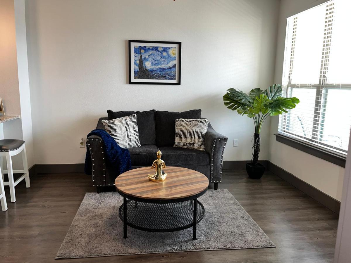 Апартаменты Comfy Abode Near Bush Airport Хьюстон Экстерьер фото